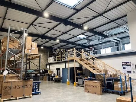 vente local d’activités chambray les tours 37170 544m²
