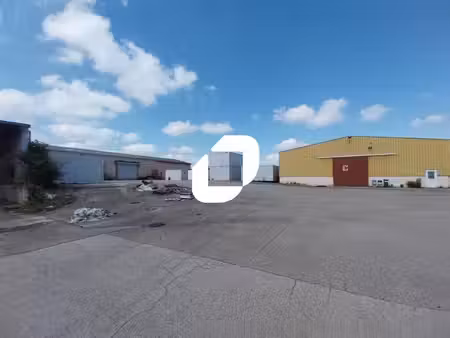 vente local d’activités 3700m²
