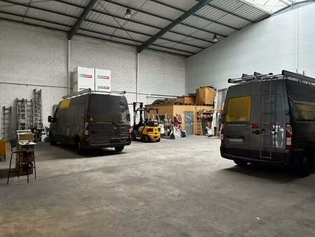 vente local d’activités joue les tours 37300 580m²