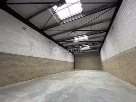 vente local d’activités 477m²