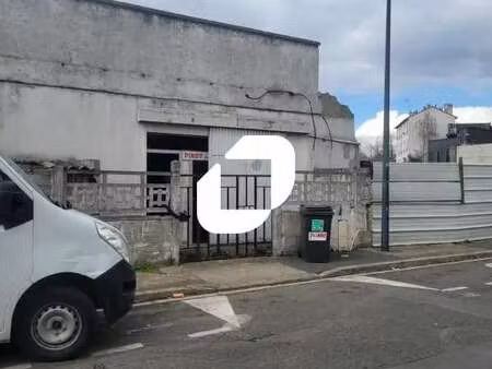 vente local d’activités saint denis 93200 247m²