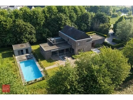 ruime villa te huur