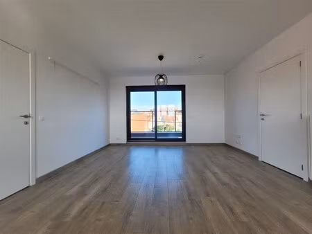 ongemeubeld appartement met 1 slaapkamer