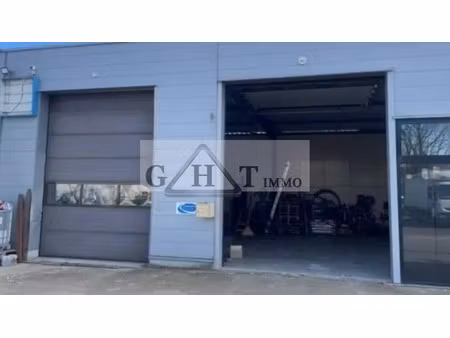 vente entrepôt croissy beaubourg 77183 300m²