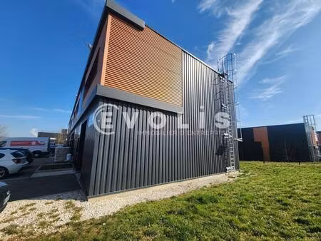vente local d’activités vaulx milieu 38090 100m²
