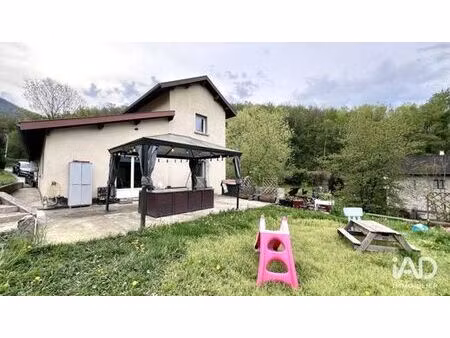 villa de luxe de 5 pièces en location lancrans  france