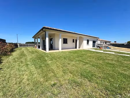 vente maison 4 pièces 105 m² à lherm (31600)  320 000 €