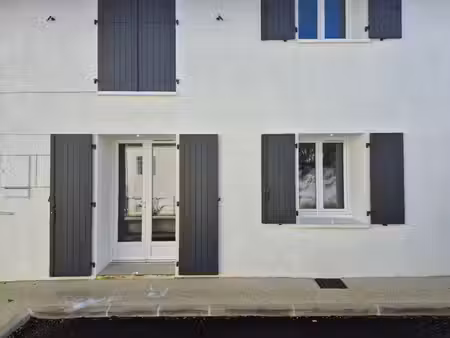 vente appartement le château-d'oléron 17480 - - surface privée
