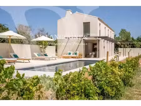 maison de 5 pièces de luxe en location à eygalières  france