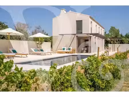 maison de luxe en location à eygalières  provence-alpes-côte d'azur