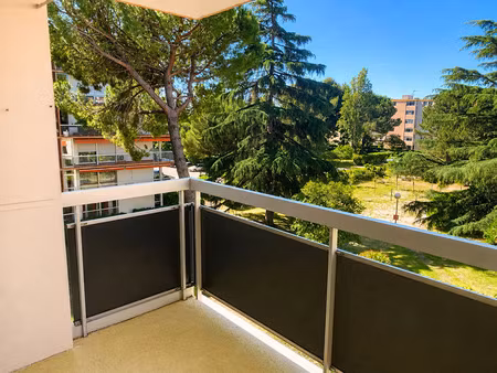 vente appartement 4 pièces 112m2 montpellier (34000) - 220000 € - surface privée