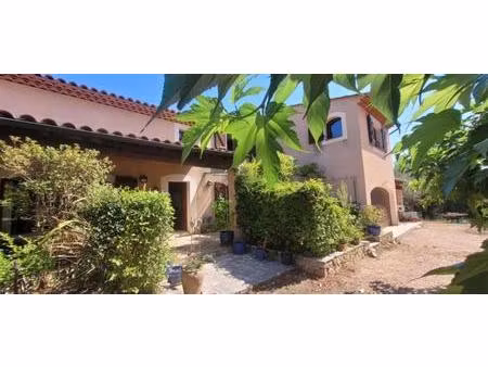 le val - villa de 193m² avec piscine - 2580m² de terrain