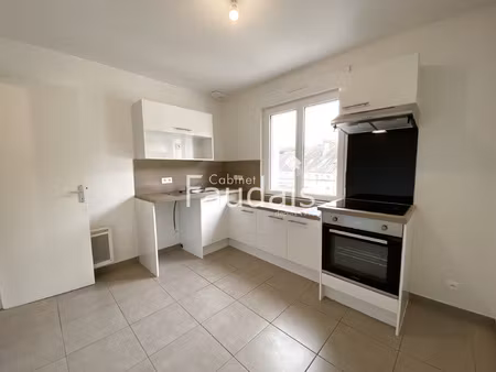 location appartement 3 pièces 63m² st lo 50000