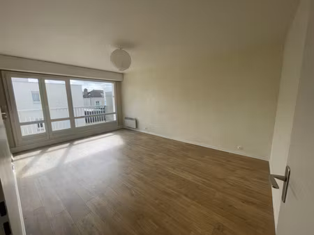 location appartement 1 pièce 30m²