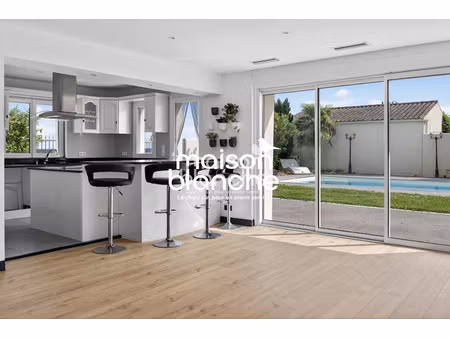 vente maison 6 pièces 168 m² à breuil-la-réorte (17700)  381 600 €