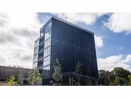 location bureaux 9 m² à 1 022 m²