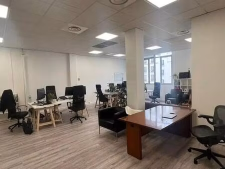 location bureau paris 75012 50m²
