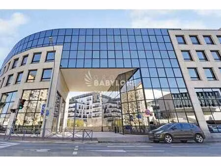 location bureaux 124 m²