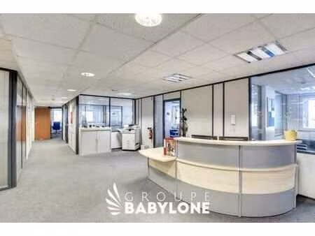 location bureaux 775 m²