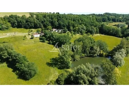 belle propriété agricole bio avec 3 maisons en pierre en très