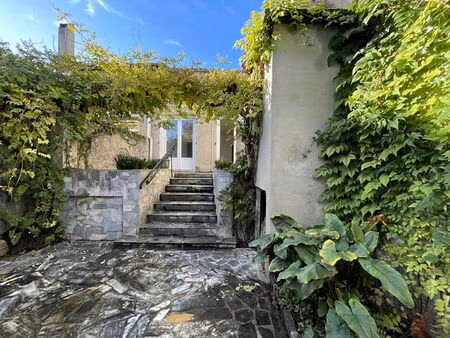 location maison 3 pièces  93.70m²  mas