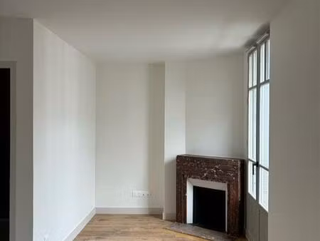 location appartement 1 pièce 25m² vanves 92170