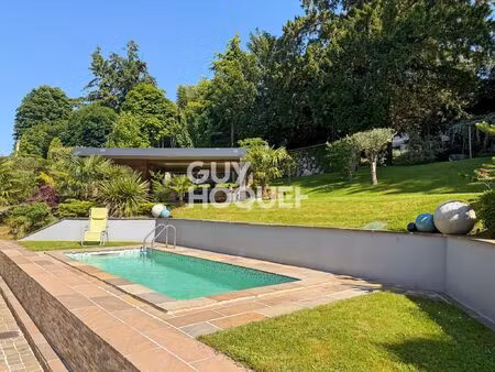 maison à vendre de 7 pièces de 185 00 m²