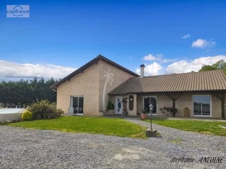 maison familiale de plain-pied à mesplède (64370)