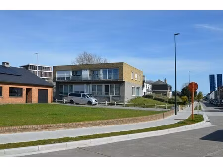 huis te koop in zeebrugge met 10 slaapkamers