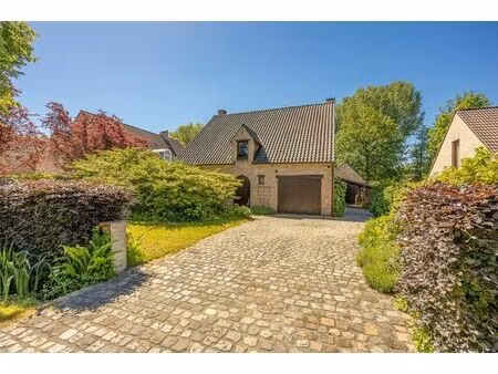 huis te koop in 's gravenwezel met 4 slaapkamers