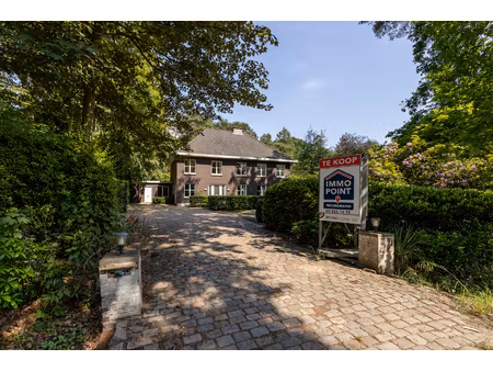 huis te koop in brasschaat met 6 slaapkamers