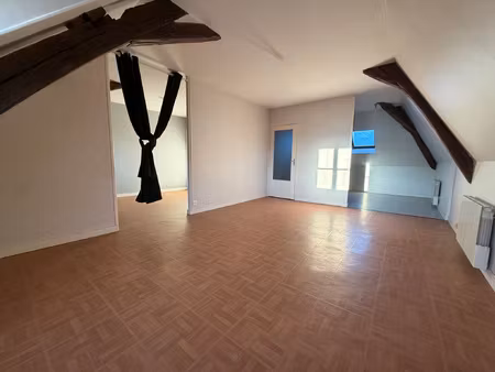 location appartement 2 pièces 43m² sable sur sarthe 72300