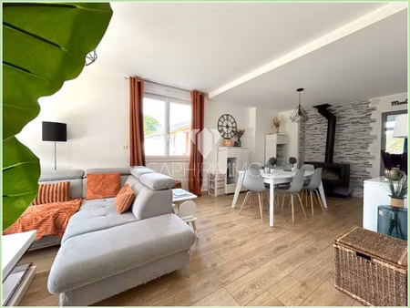 maison d'habitation 6 pièces 170 m2 - quartier résidentiel