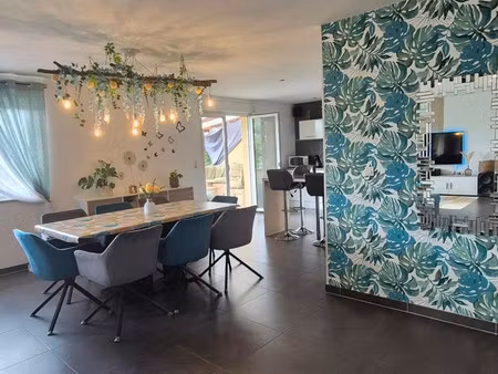 maison atypique entierement rénovée
