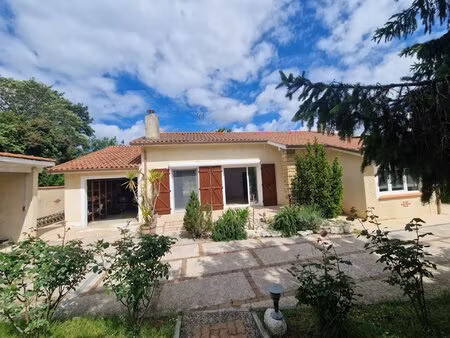 aux portes d'auch - agréable maison type 6