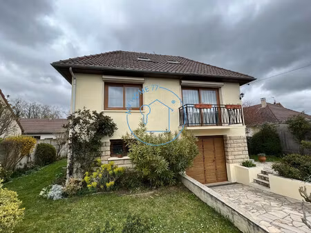 maison - 95 m² - 3 pièces
