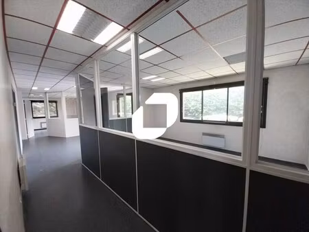 vente bureaux 700 m²