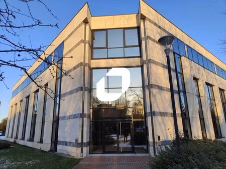 vente bureaux 2 359 m²