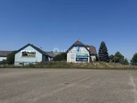 vente bureaux 607 m²