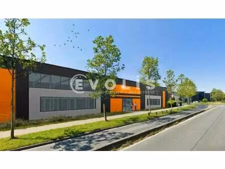 location commerce noisy le grand 93160 1765m²