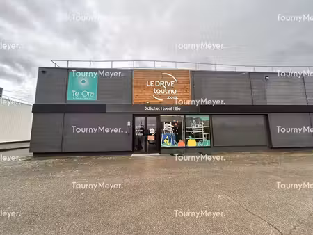 location commerce 500m²