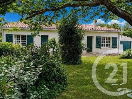 vente maison à brem-sur-mer (85470) : à vendre / 99m² brem-sur-mer