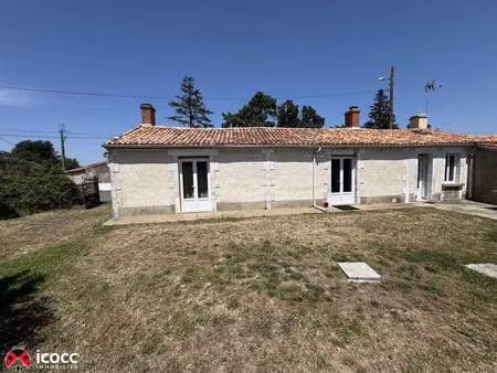 vente maison à lairoux (85400) : à vendre / 83m² lairoux