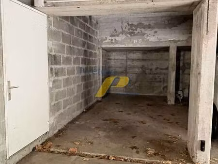 vente garage et parking à nantes jonelière (44000) : à vendre / 10m² nantes jonelière