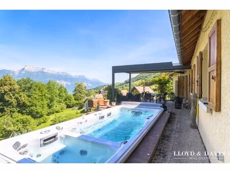 la combe-de-lancey maison familiale avec vue magnifique sur