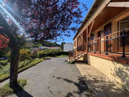 vente maison à pouzauges (85700) : à vendre / 93m² pouzauges