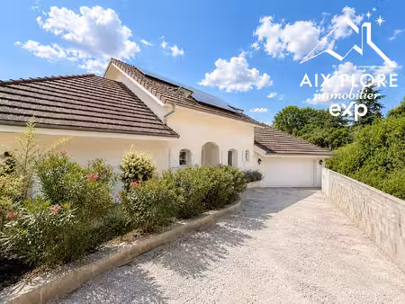 maison contemporaine avec vue panoramique exceptionnelle et appa