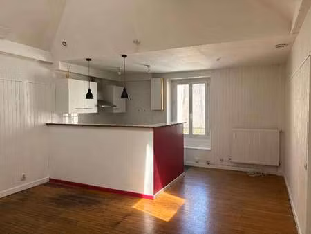 location appartement 3 pièces à angers centre (49000) : à louer 3 pièces / 83m² angers cen