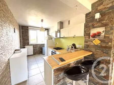 location appartement 3 pièces meublé à saint-jacques-de-la-lande (35136) : à louer 3 pièce