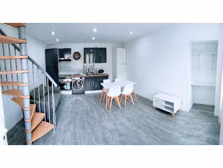 location appartement 2 pièces 42 m² à blaye (33390)